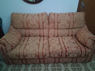 Mueble de esquina madera y lámpara