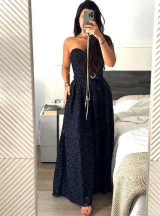 Vestido bordados perforados