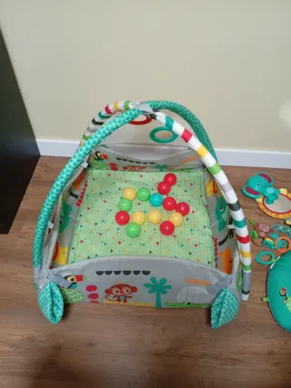 Parque Bebé Bright Starts/gimnasio ikea + 4 Peluch