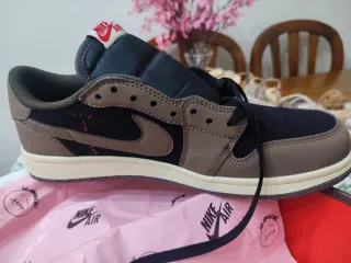 Nike Jordan Travis Scott Talla 43