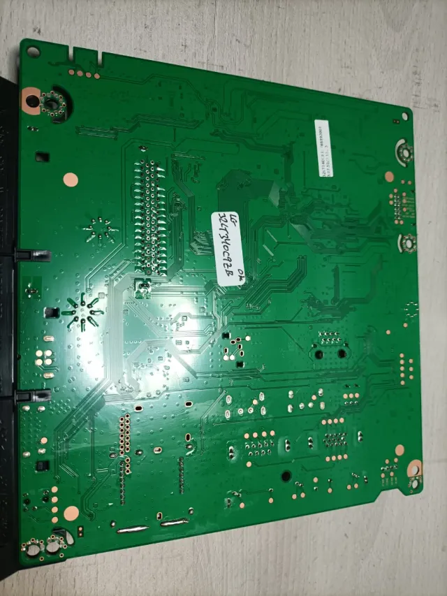 Placa Base TV LG 32LT340C9ZB EAX68746403