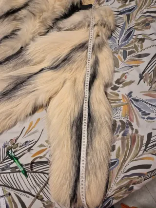 Chaquetón piel de zorro beige y gris