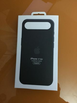 Funda Apple iPhone 17 Air Piel con MagSafe