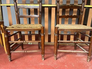 Juego de 2 Sillas Antiguas