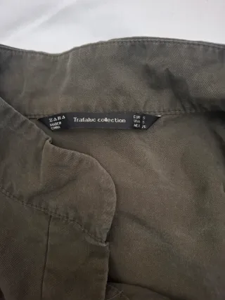 Chaqueta juvenil verde con parches