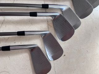 Palos de golf Miura CB-202