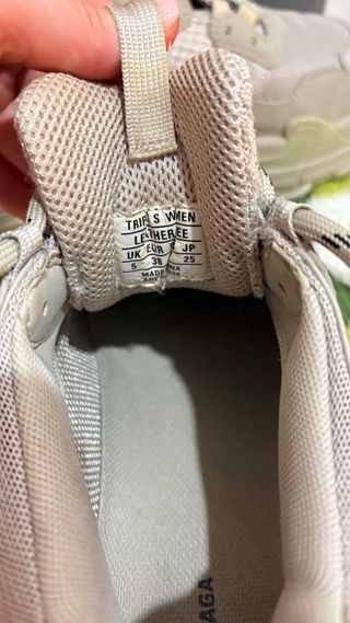 Balenciaga Triple S Beige Talla 38