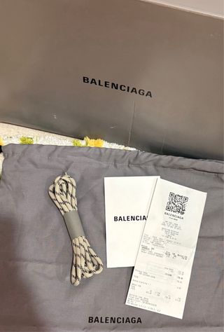 Balenciaga Triple S Beige Talla 38