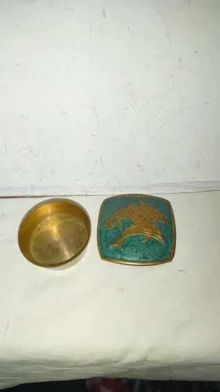 Antigua caja joyero bronce cloisonné delfines