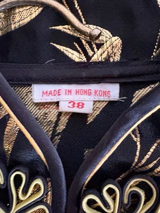 Vestido chino negro y dorado