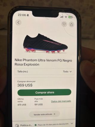 Botas de fútbol Nike negras y rosas talla 43