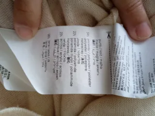 Chaqueta abrigo gris claro con capucha