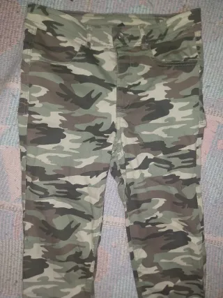 Pantalón militar camuflaje
