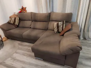 Sofá modular marrón de tela