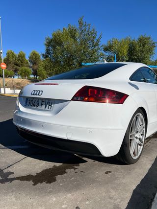 Audi TT  2.0 TFSI S-Tronic
