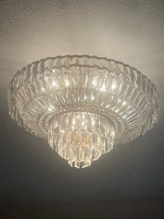 Lámpara araña cristal y metal dorada