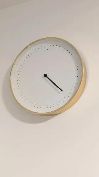 Reloj Panorera dorado Ikea