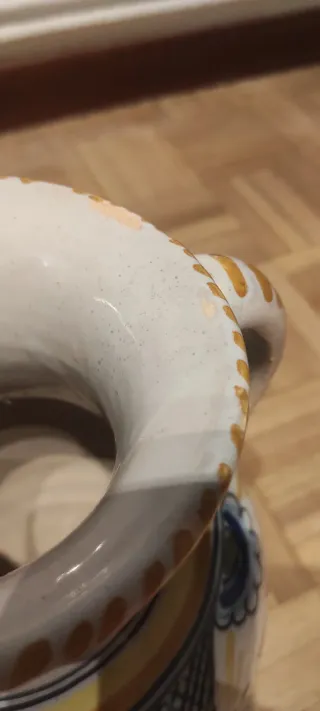 Jarrón de cerámica multicolor