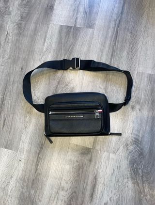 Riñonera Tommy Hilfiger Negra Original