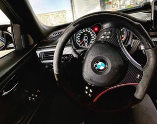 Volante BMW M Performance – Cuero y Alcántara