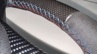 Volante BMW M Performance – Cuero y Alcántara