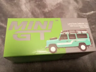 MINI GT Land Rover Defender 110