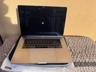 MacBook Pro 15 Apple