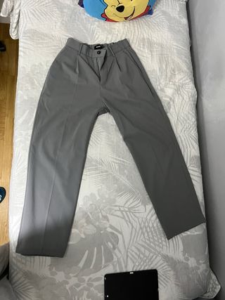 Pantalón de traje gris