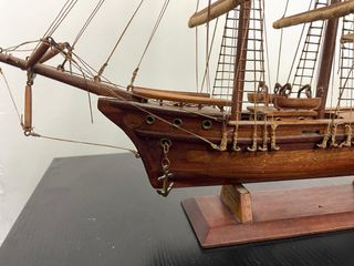 Barco de madera artesanal grande – Decoración náut