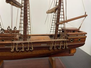 Barco de madera artesanal grande – Decoración náut