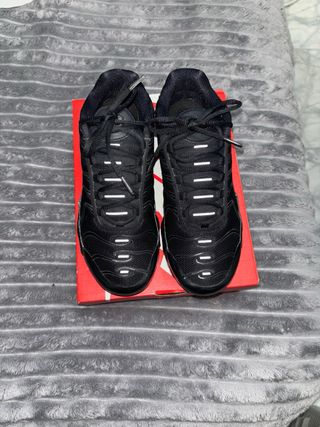 Nike Air Max Plus Negras