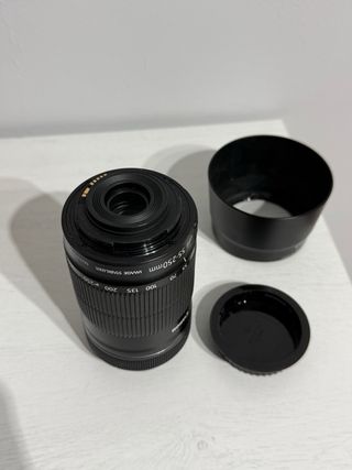 Objetivo Canon EFS 55-250mm con Parasol ET-63