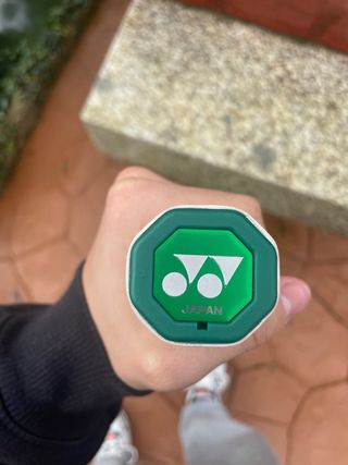 Raqueta Yonex Vcore Pro 100