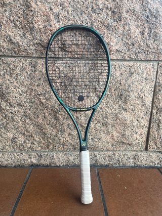 Raqueta Yonex Vcore Pro 100