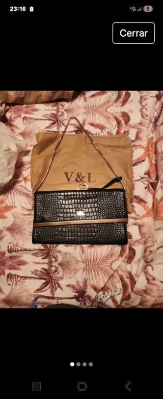 Bolso Cartera Victorio & Lucchino Negro Dorado