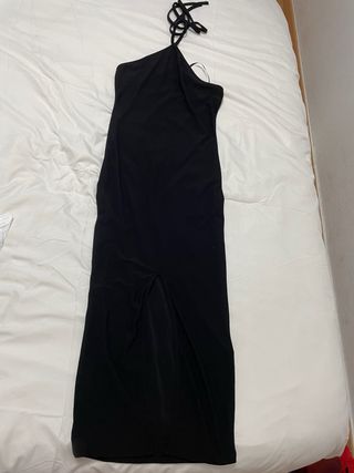 Vestido negro largo con abertura