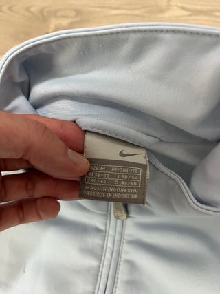 Conjunto deportivo Nike azul y gris