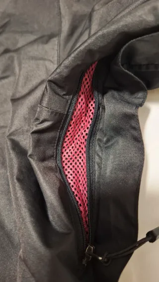 Chaqueta de Nieve Negra y Rosa