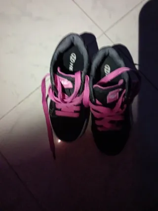 Heelys con rotelle in jeans numero 34