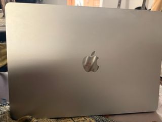 MacBook Air 15” M2 2023 Plata