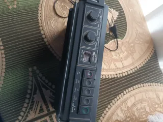 Radio casete Sanyo Plata y Negro