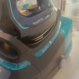 Centro de Planchado Rowenta Silence Steam Pro