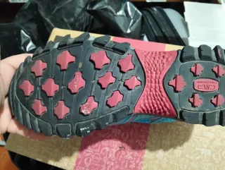 Zapatillas de montaña CMP azul y rosa