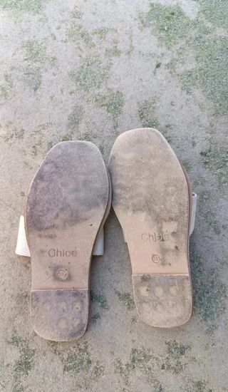 Sandalias Chloe Planas Beige y Negras