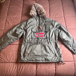 Lote 2 chaquetones de marca, pantalones de vestir.