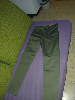 Pantalón verde mujer