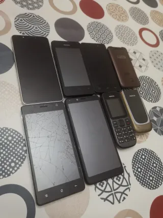 LOTE TELÉFONOS PARA PIEZAS