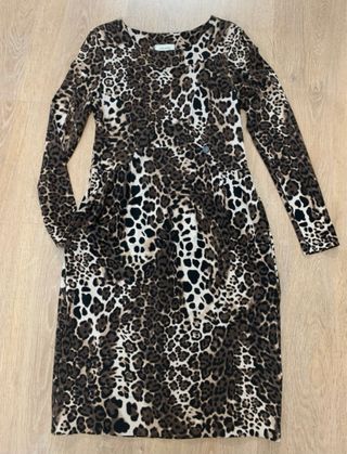 Vestido manga larga animal print. Talla 42