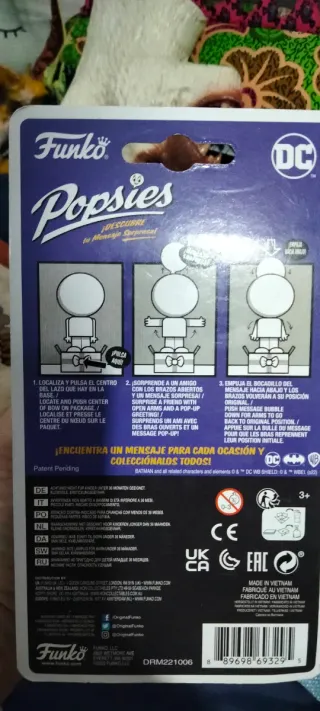 Funko Batman Brillas como la Bat-Señal