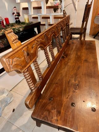 Banco de madera nogal tallado a mano